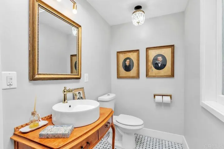 2930 Chatsworth Boulevard, San Diego, California 92106