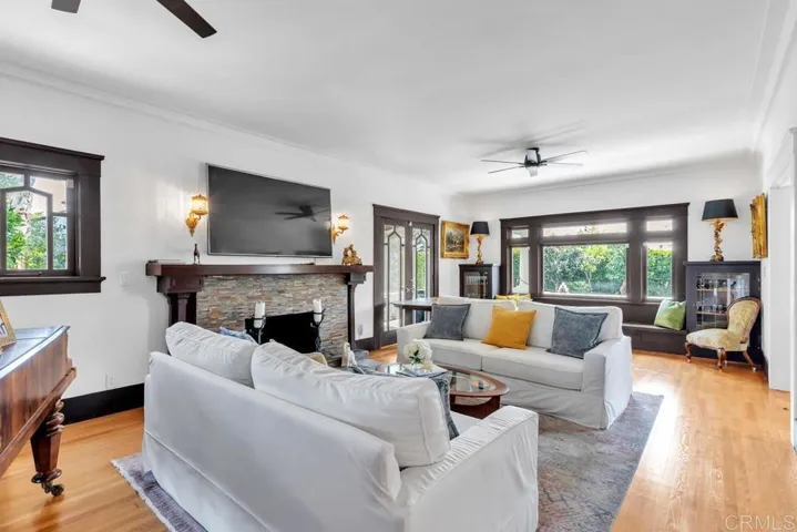 2930 Chatsworth Boulevard, San Diego, California 92106