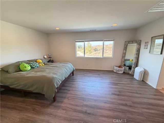 Master Bedroom (Bedroom #2)