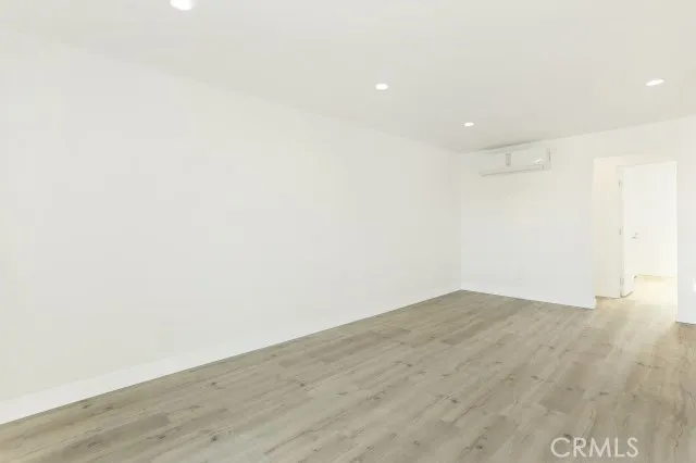 6745 Laurel Canyon Boulevard 203, North Hollywood, California 91606