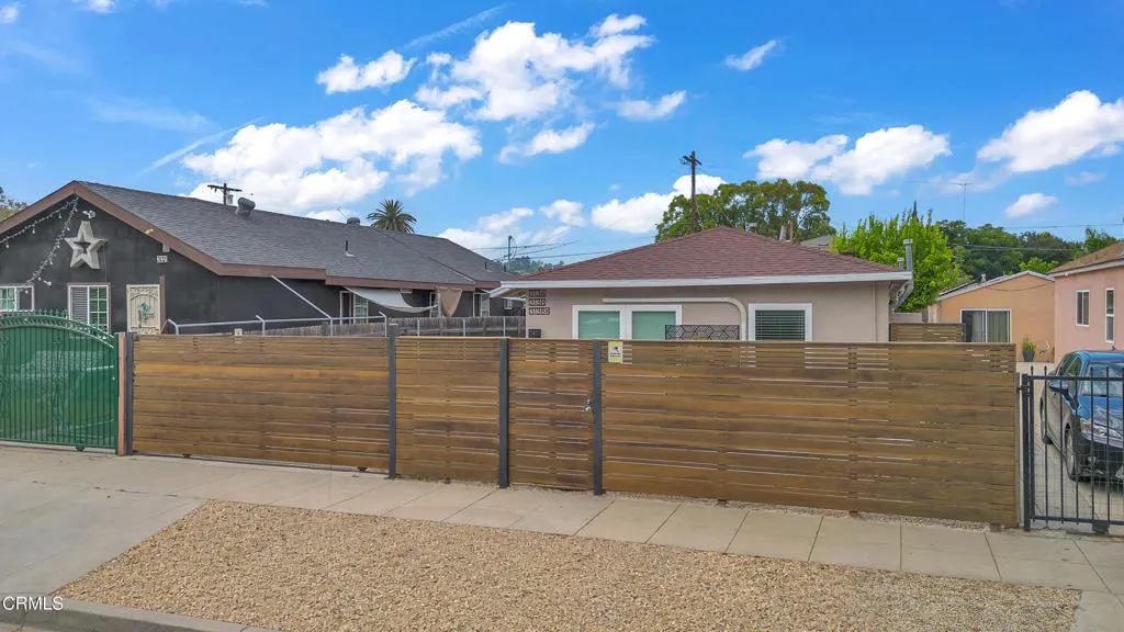 3136 3138 Casitas Ave