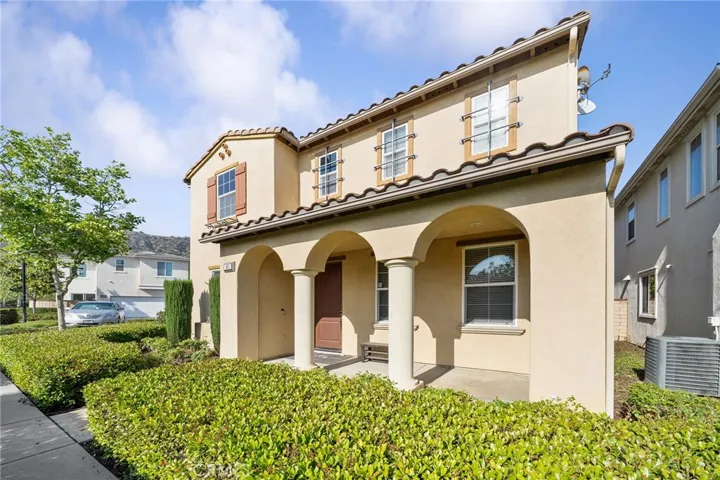 661 Lavender, Azusa, California 91702