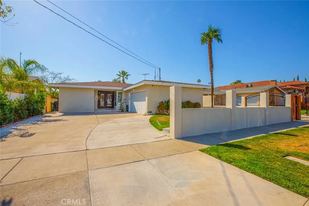 6921 Atoll Ave.