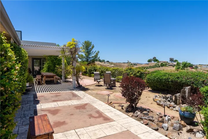 8580 Warren, Paso Robles, California 93446