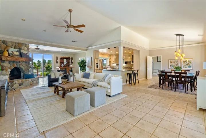 8580 Warren, Paso Robles, California 93446