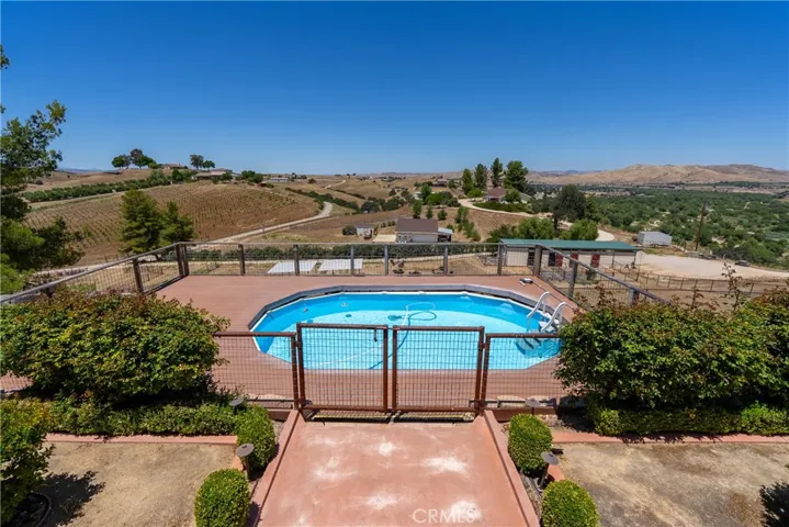8580 Warren, Paso Robles, California 93446