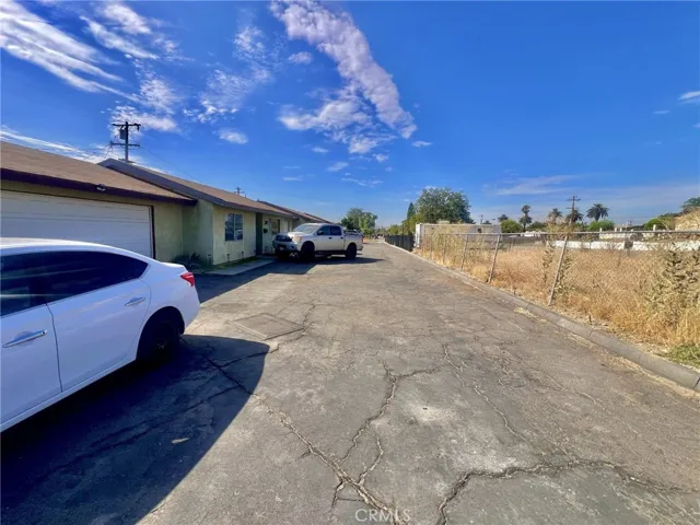 17352 Valencia, Fontana, California 92335
