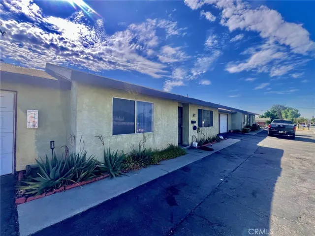 17352 Valencia, Fontana, California 92335