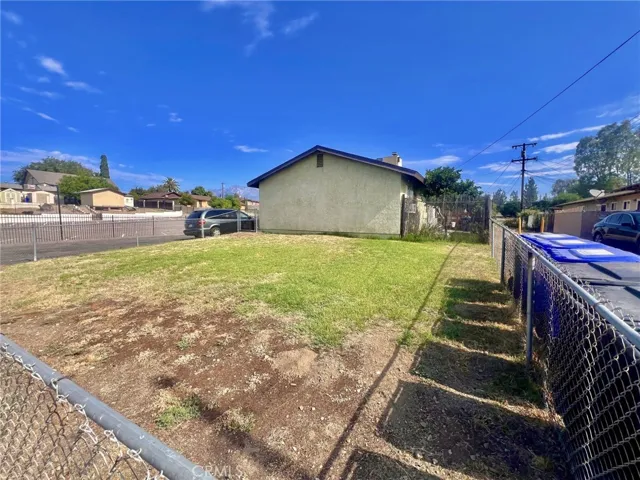 17352 Valencia, Fontana, California 92335