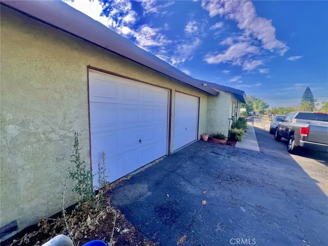 17352 Valencia, Fontana, California 92335