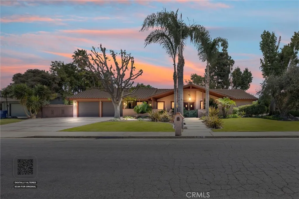 7611 De Colores Ct