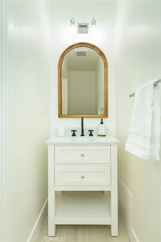 POWDER ROOM