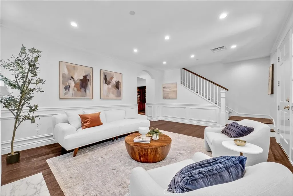1360 Lorain, San Marino, California 91108 — photo 5