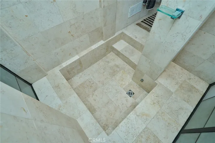 Walk in shower