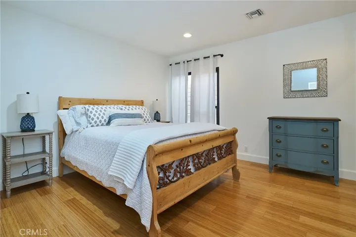 Bedroom 1b