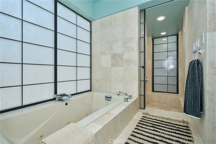 Back spa b