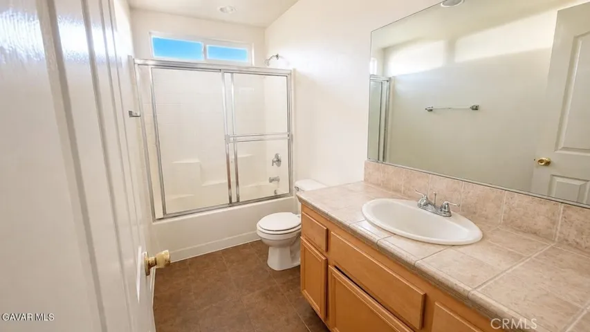 43737 Raysack, Lancaster, California 93535