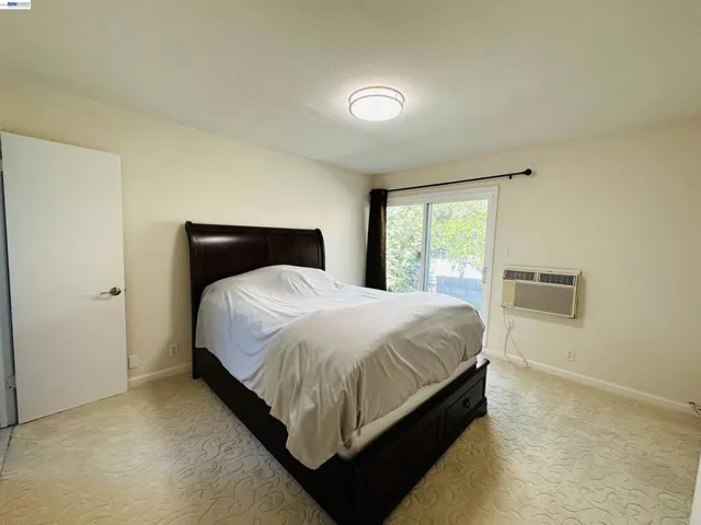 25132 Del Mar Ave, Hayward, California 94542