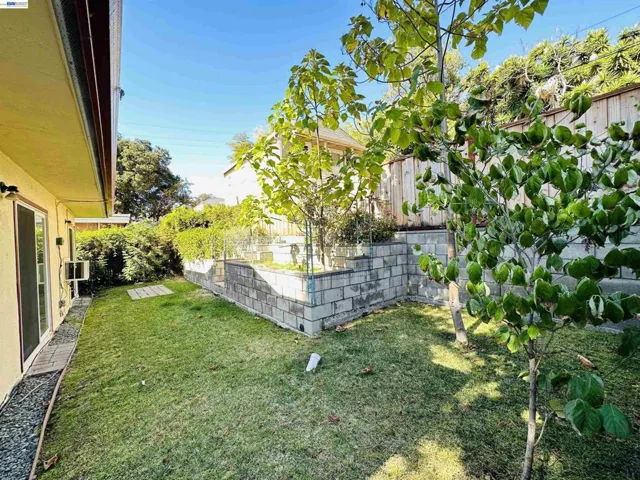 25132 Del Mar Ave, Hayward, California 94542