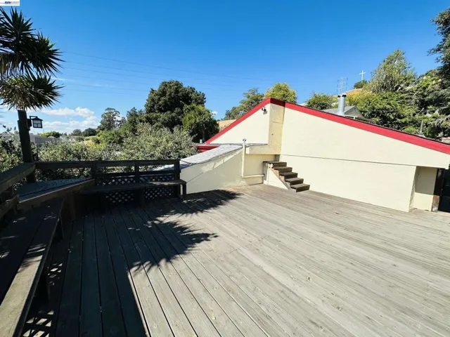 25132 Del Mar Ave, Hayward, California 94542