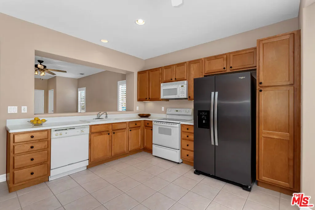 78725 Rockwell Circle, Palm Desert, California 92211 — photo 5