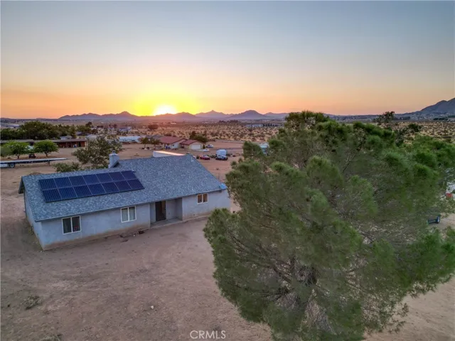 14834 Narragansett, Apple Valley, California 92307