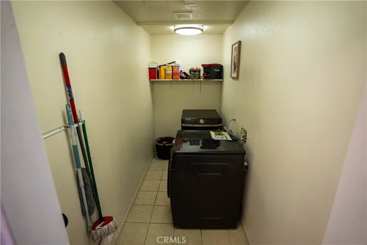 14834 Narragansett, Apple Valley, California 92307