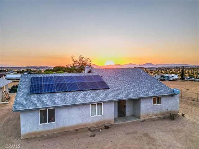 14834 Narragansett, Apple Valley, California 92307