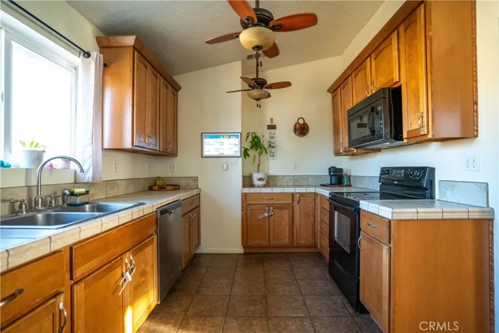 14834 Narragansett, Apple Valley, California 92307