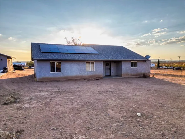 14834 Narragansett, Apple Valley, California 92307