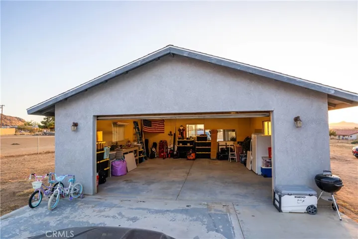14834 Narragansett, Apple Valley, California 92307