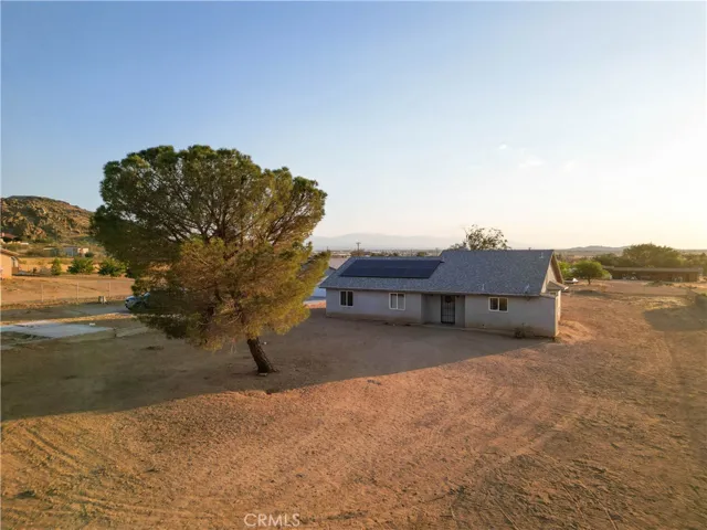 14834 Narragansett, Apple Valley, California 92307