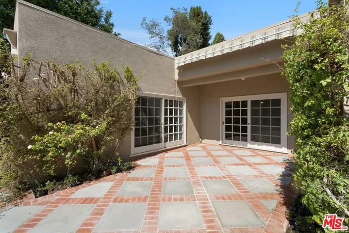 519 N Rexford Drive, Beverly Hills, California 90210