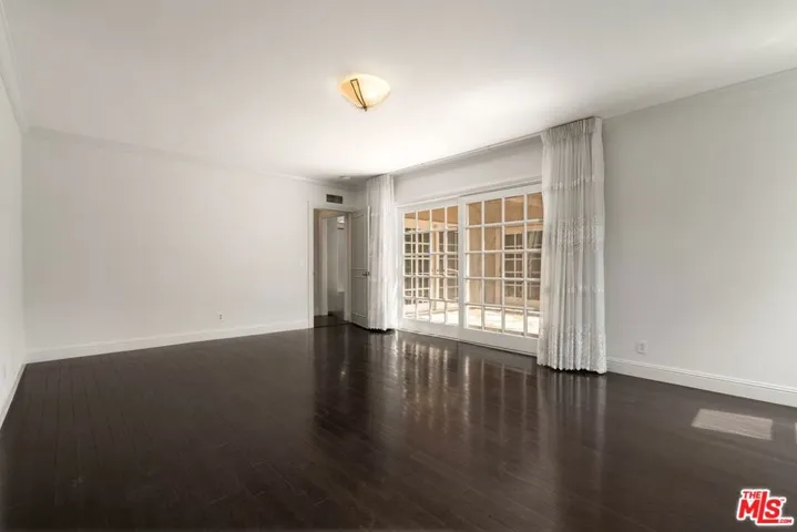519 N Rexford Drive, Beverly Hills, California 90210