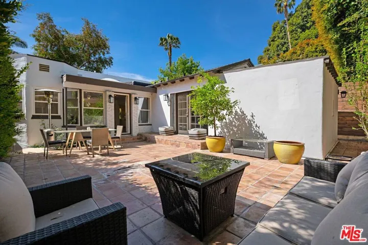 9023 Phyllis Avenue, West Hollywood, California 90069