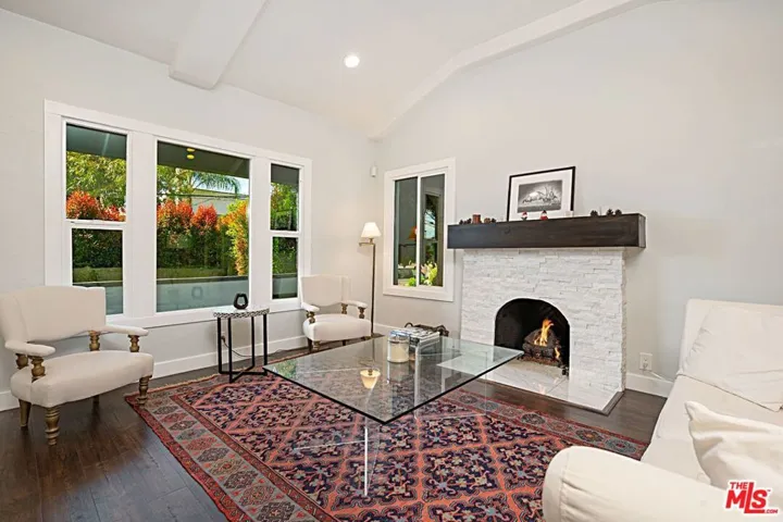9023 Phyllis Avenue, West Hollywood, California 90069