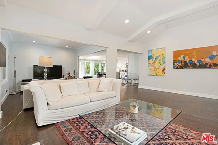 9023 Phyllis Avenue, West Hollywood, California 90069