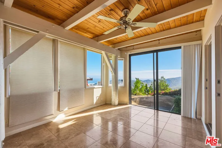2965 Seabreeze Drive, Malibu, California 90265