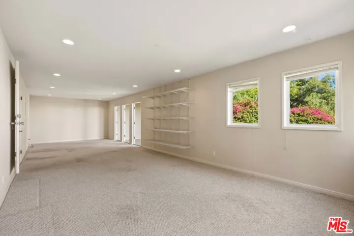 2965 Seabreeze Drive, Malibu, California 90265