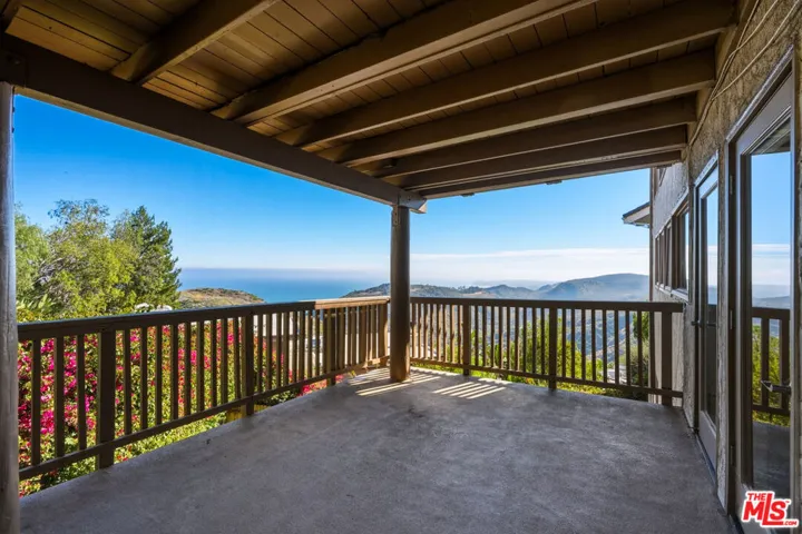 2965 Seabreeze Drive, Malibu, California 90265