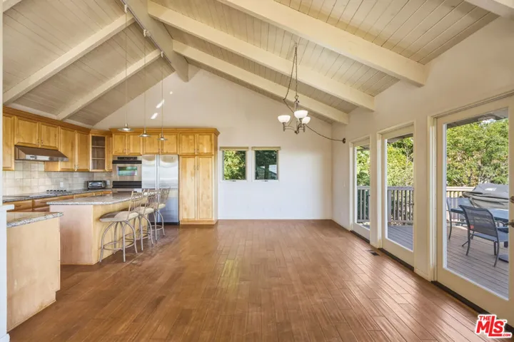 2965 Seabreeze Drive, Malibu, California 90265