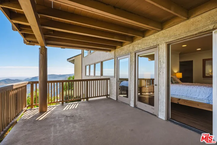 2965 Seabreeze Drive, Malibu, California 90265