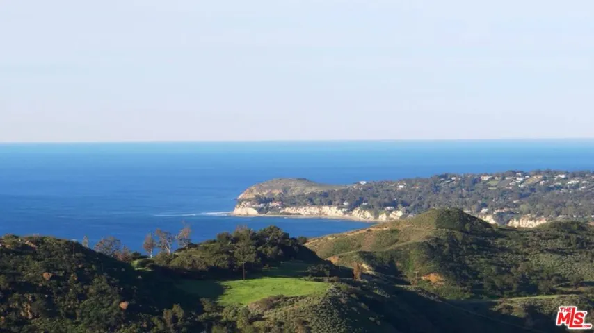 2965 Seabreeze Drive, Malibu, California 90265