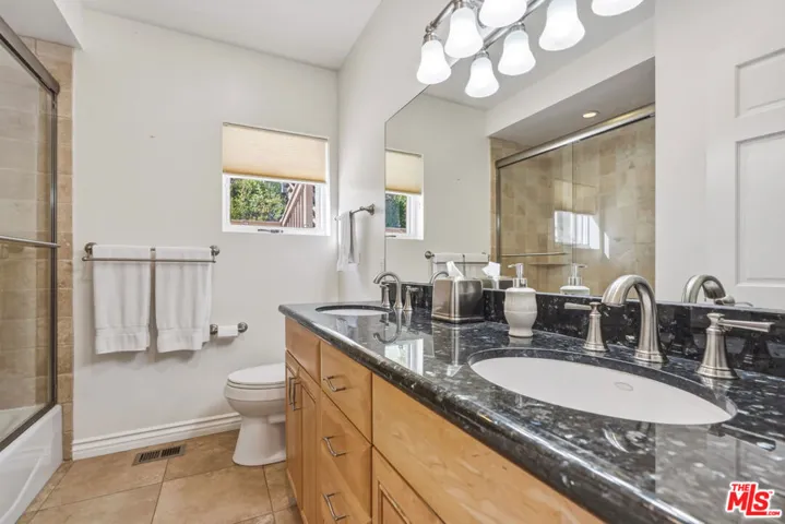 2965 Seabreeze Drive, Malibu, California 90265