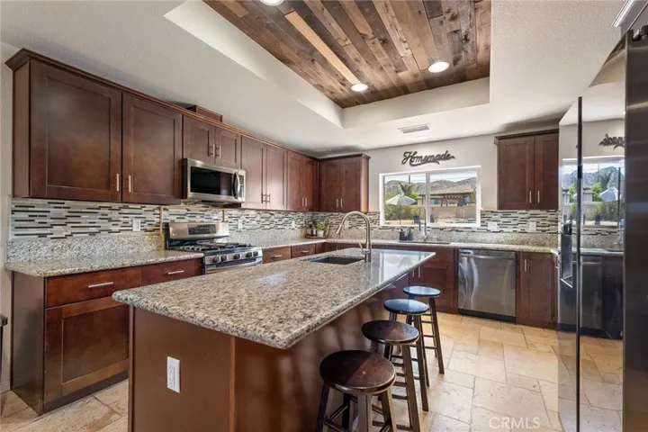 57731 San Tropeze, Yucca Valley, California 92284
