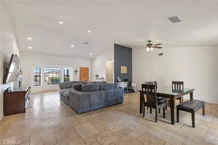 57731 San Tropeze, Yucca Valley, California 92284