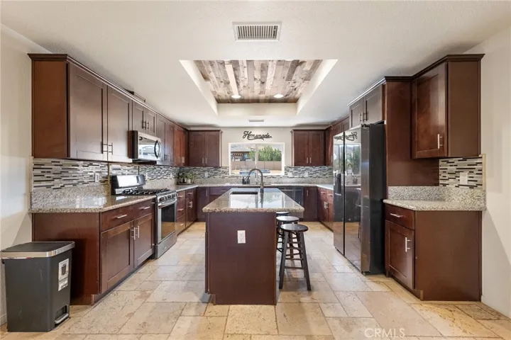 57731 San Tropeze, Yucca Valley, California 92284