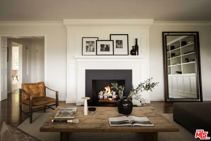 2439 Creston Way, Los Angeles, California 90068