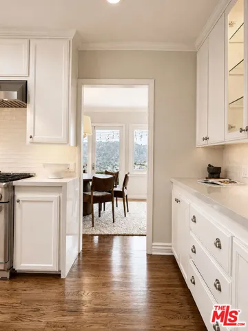 2439 Creston Way, Los Angeles, California 90068