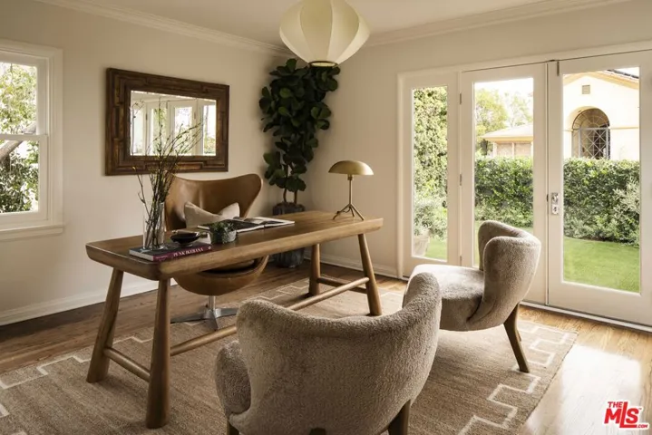 2439 Creston Way, Los Angeles, California 90068